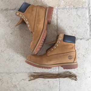 Authentic timberland high tops (used)